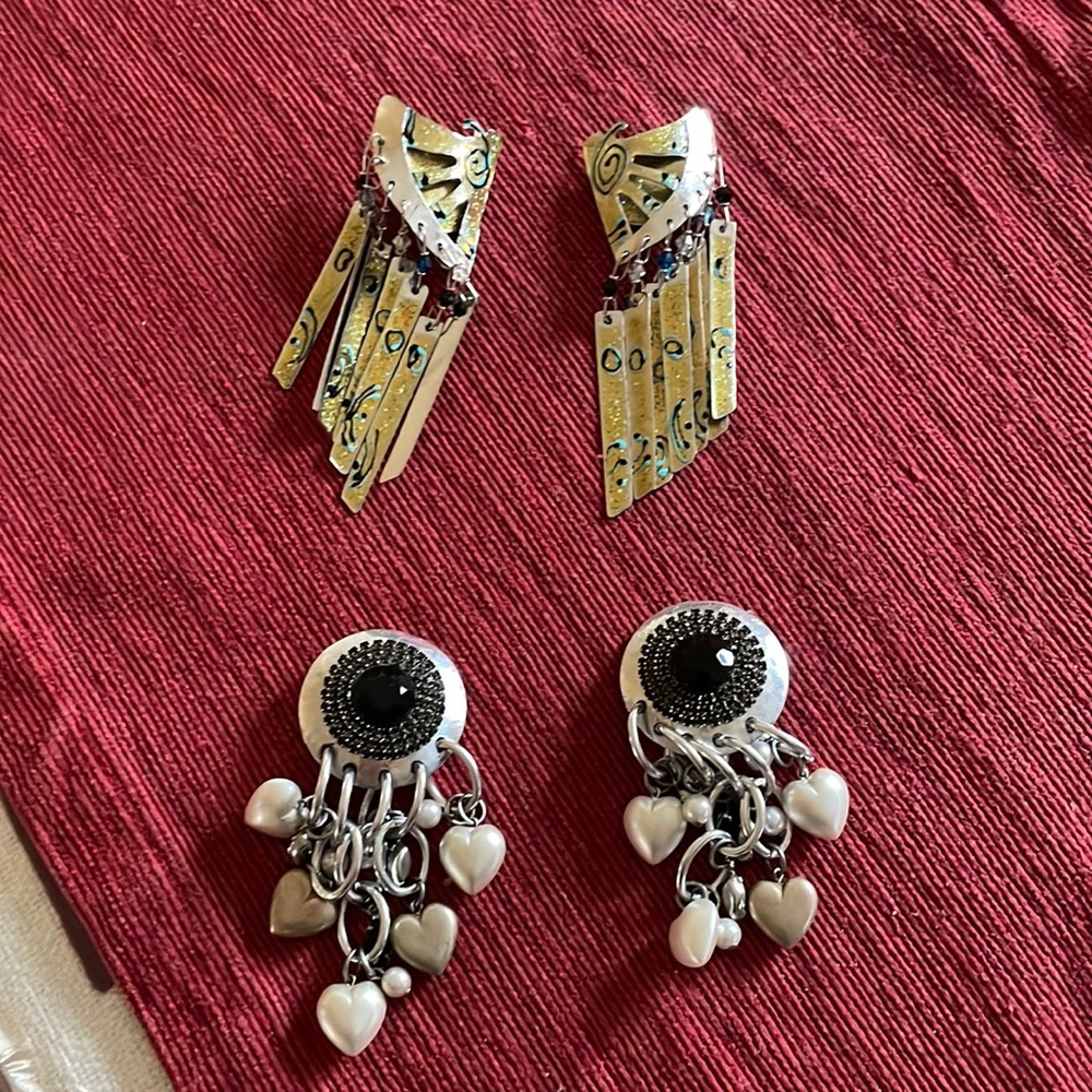 Vintage 90s clip on costume earrings